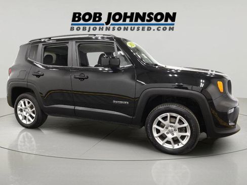 Used 2020 Jeep Renegade Latitude w/ Cold Weather Group AWD/4WD image 1