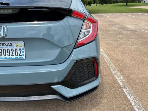 Used 2018 Honda Civic EX image 12