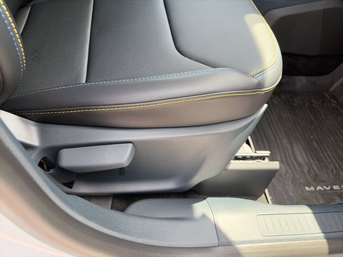 New 2026 Ford Maverick Lobo AWD/4WD image 32