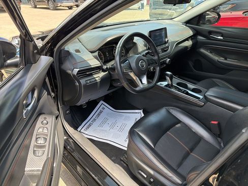 Used 2021 Nissan Altima 2.0 SR FWD image 5
