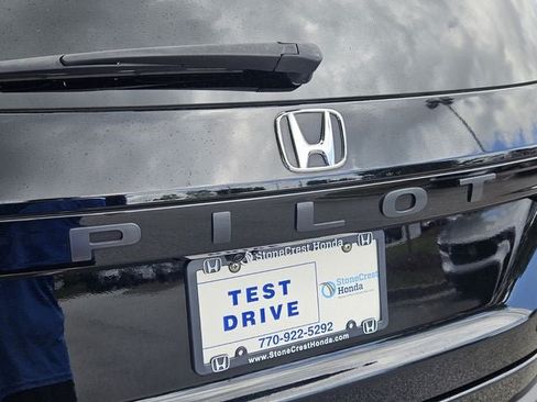 Used 2024 Honda Pilot Touring image 42