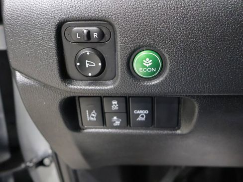Used 2025 Honda Ridgeline Sport image 33