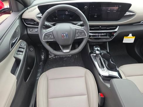 New 2026 Buick Envista Avenir image 3