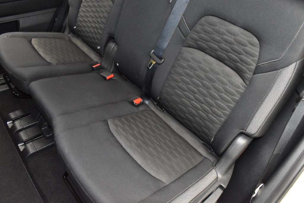 Used 2024 Nissan Pathfinder S AWD/4WD image 32
