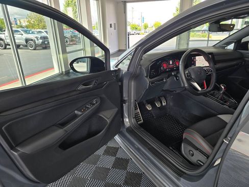 Used 2024 Volkswagen GTI SE FWD image 31