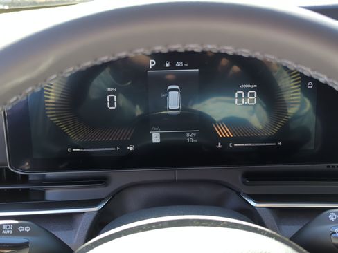 New 2026 Kia Carnival EX image 32