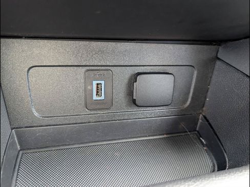 Used 2019 Ford Escape SE AWD/4WD image 16
