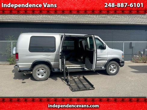 Used 2011 Ford E-250 and Econoline 250 w/ RV Plus Pkg image 1