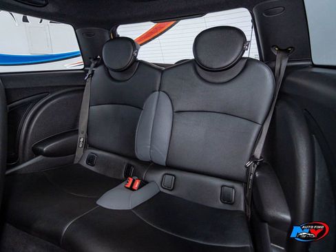 Used 2009 MINI Cooper John Cooper Works image 17