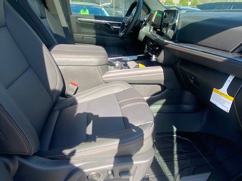 New 2026 Chevrolet Suburban RST w/ Comfort Package AWD/4WD image 12