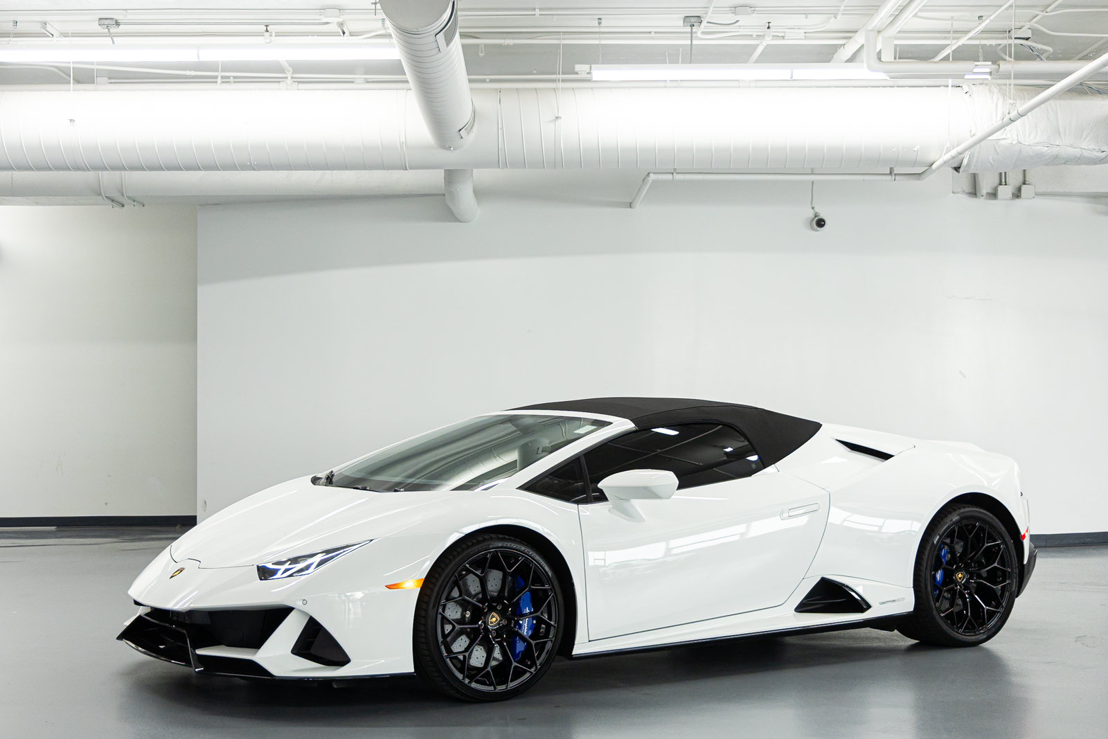 Used 2024 Lamborghini Huracan EVO AWD/4WD image 56