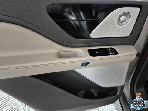 Used 2020 Lincoln Aviator Reserve w/ Equipment Group 202A AWD/4WD image 28