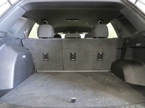Used 2025 Chevrolet Equinox LT FWD image 23