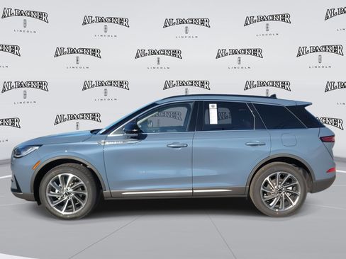 New 2026 Lincoln Corsair Premiere image 2