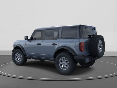 New 2025 Ford Bronco Badlands image 4