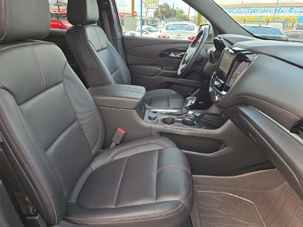 Certified 2024 Chevrolet Traverse RS FWD image 20