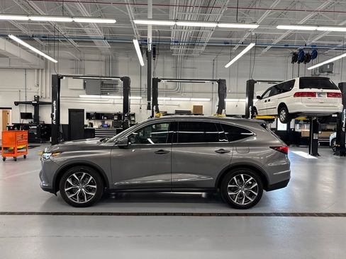 Used 2023 Acura MDX w/ Technology Package AWD/4WD image 6