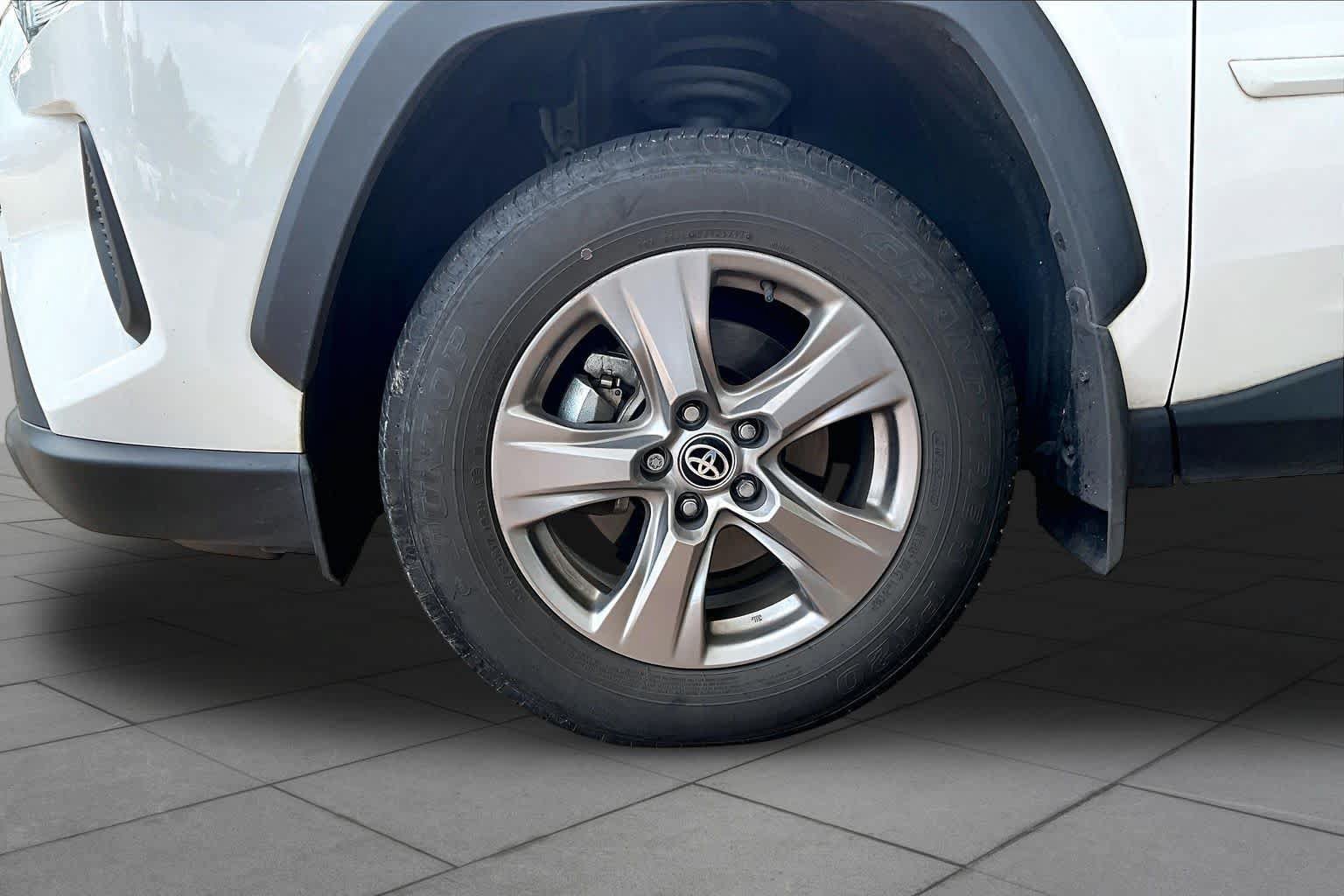 Used 2024 Toyota RAV4 XLE w/ Convenience Package FWD image 10