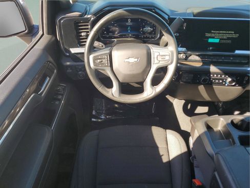 Used 2025 Chevrolet Silverado 1500 LT image 9