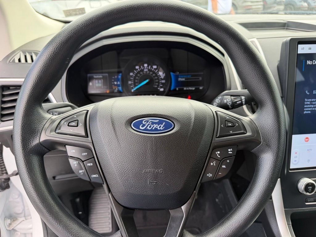 Used 2023 Ford Edge SE AWD/4WD image 10