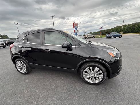 Used 2020 Buick Encore Preferred w/ Safety Package FWD image 8