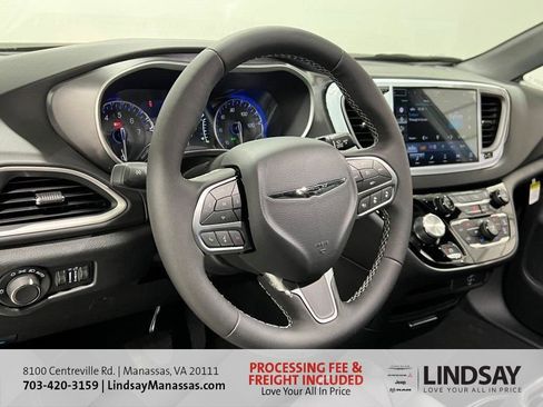 New 2026 Chrysler Voyager LX FWD image 11