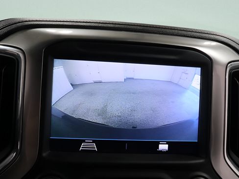 Used 2021 Chevrolet Silverado 1500 LT Trail Boss AWD/4WD image 11