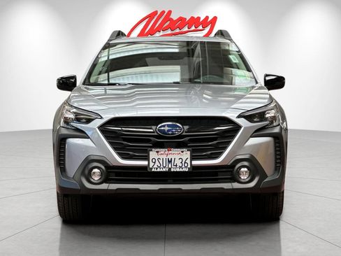 Used 2025 Subaru Outback Onyx Edition image 10