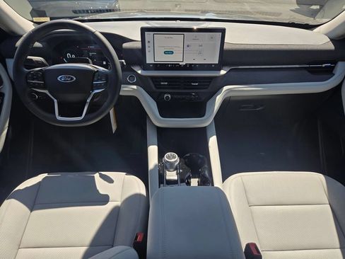 New 2026 Ford Explorer Platinum w/ LUX Leather Package AWD/4WD image 15