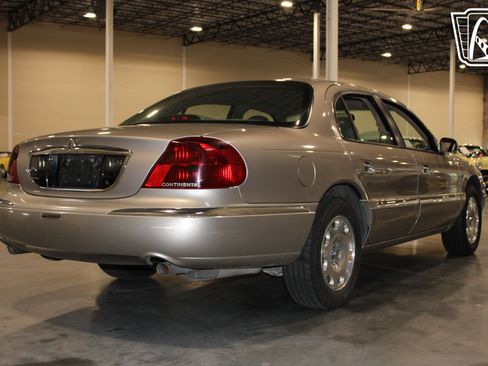 Used 1999 Lincoln Continental FWD image 21