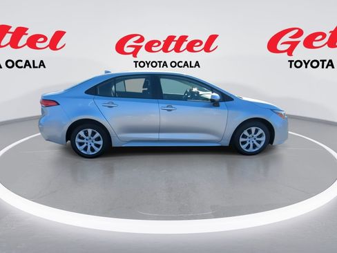 Used 2023 Toyota Corolla XLE image 9