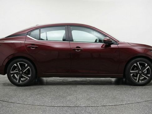 Used 2025 Nissan Sentra SV image 11