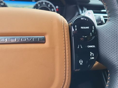 Used 2020 Land Rover Range Rover Velar SV Autobiography Dynamic image 17