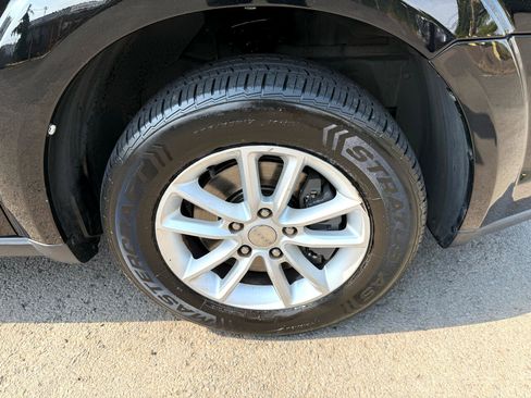 Used 2014 Dodge Journey SXT image 29