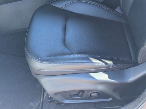 Used 2024 Jeep Compass Latitude image 17