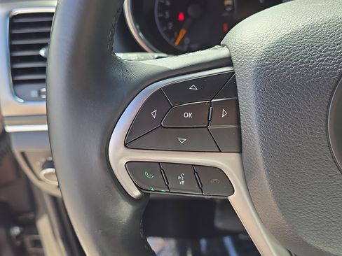 Used 2019 Jeep Grand Cherokee Limited AWD/4WD image 31