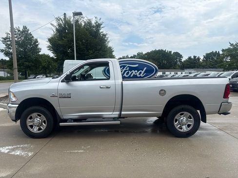 Used 2017 RAM 3500 SLT AWD/4WD image 3