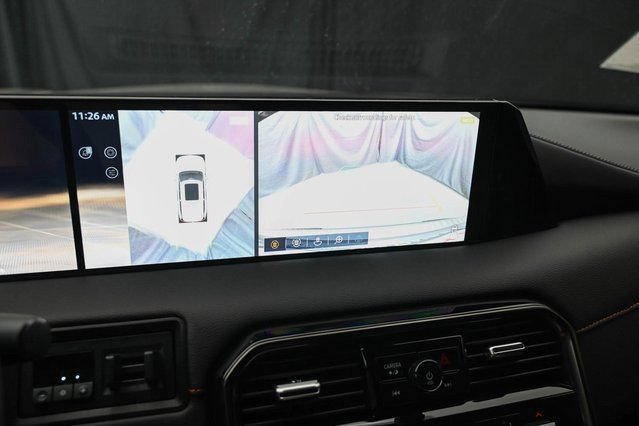 Used 2025 Nissan Armada PRO-4X AWD/4WD image 38