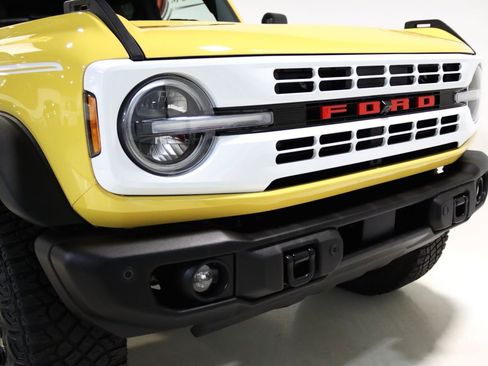 Used 2023 Ford Bronco Heritage Edition AWD/4WD image 27