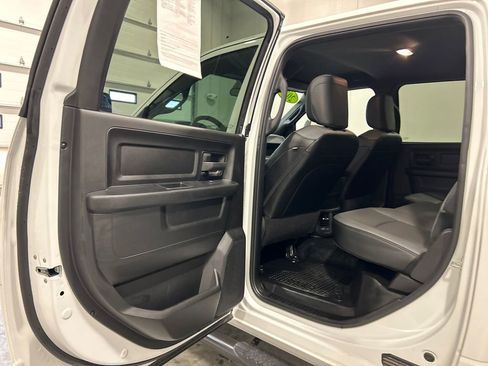 Used 2024 RAM 3500 Tradesman image 30