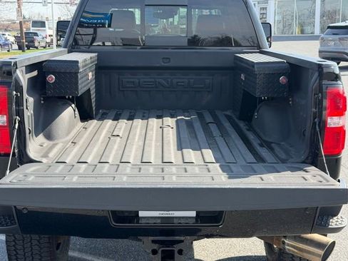 Used 2018 GMC Sierra 3500 Denali image 24