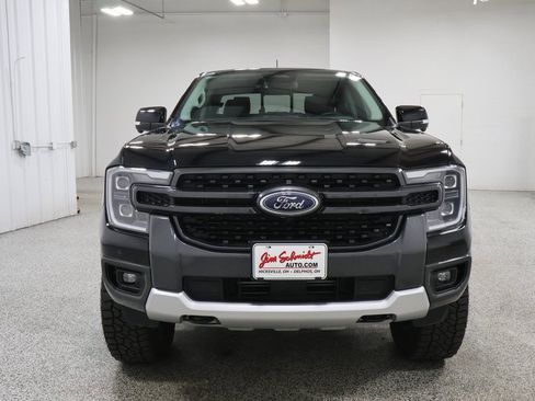 Used 2024 Ford Ranger Lariat w/ FX4 Off-Road Package image 3