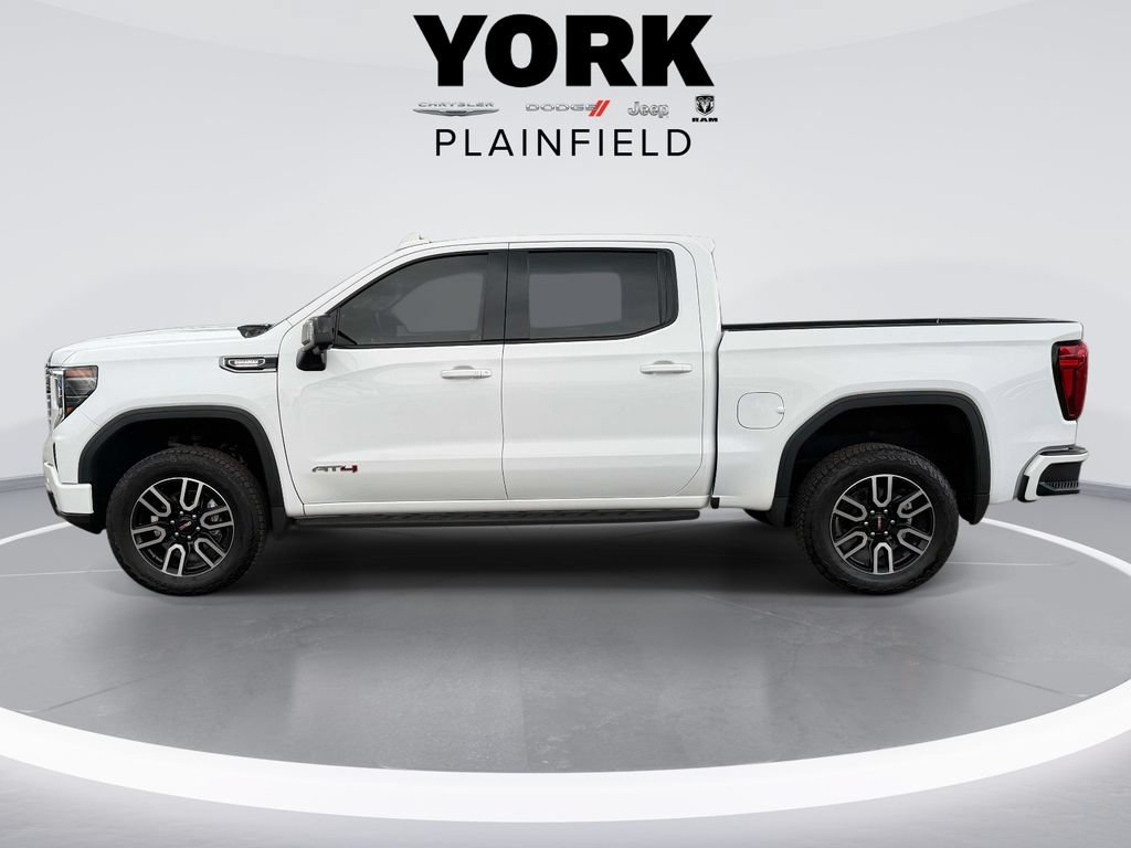 Used 2025 GMC Sierra 1500 AT4 w/ AT4 Premium Package AWD/4WD image 8