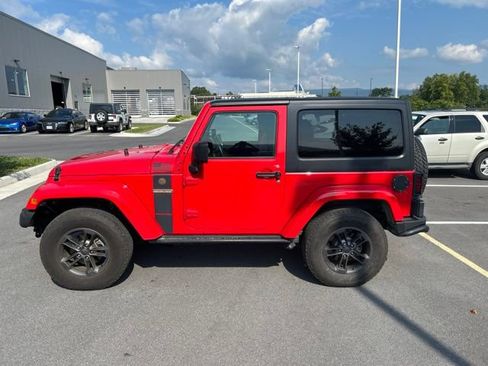 Used 2018 Jeep Wrangler Sport AWD/4WD image 2