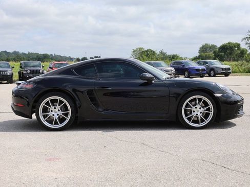 Used 2019 Porsche 718 Cayman RWD image 7