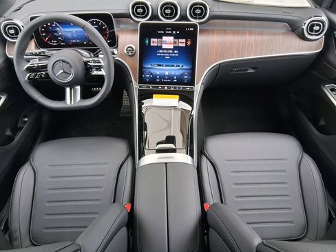 New 2026 Mercedes-Benz GLC 300 4MATIC image 11