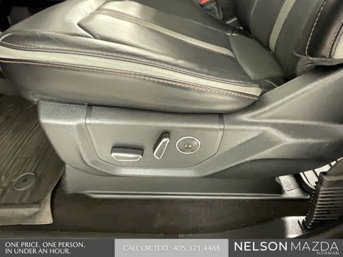 Used 2018 Ford F150 Platinum w/ Equipment Group 701A Luxury image 24