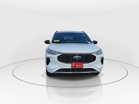 Certified 2024 Ford Escape ST-Line w/ Equipment Group 301A image 3