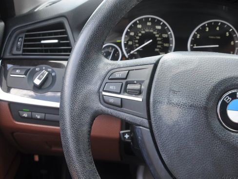 Used 2013 BMW 528i Sedan RWD image 33