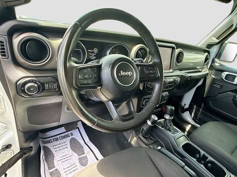 Used 2022 Jeep Wrangler Unlimited Sport image 12